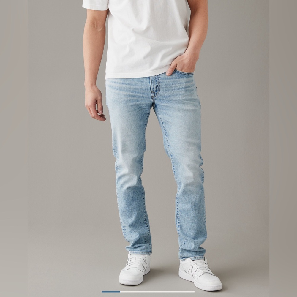 American Eagle Slim Straight Next Level Stretch Jeans